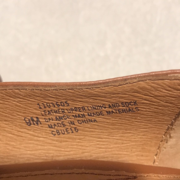 SOFFT Wingtip with Tassels Designed Leather Upper Heels - Picture 8 of 11